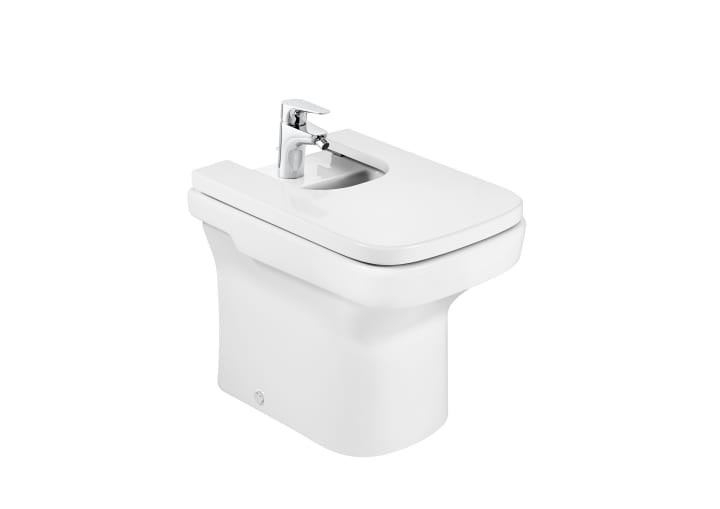 Bidet compatto in porcellana con copribidet ammortizzato