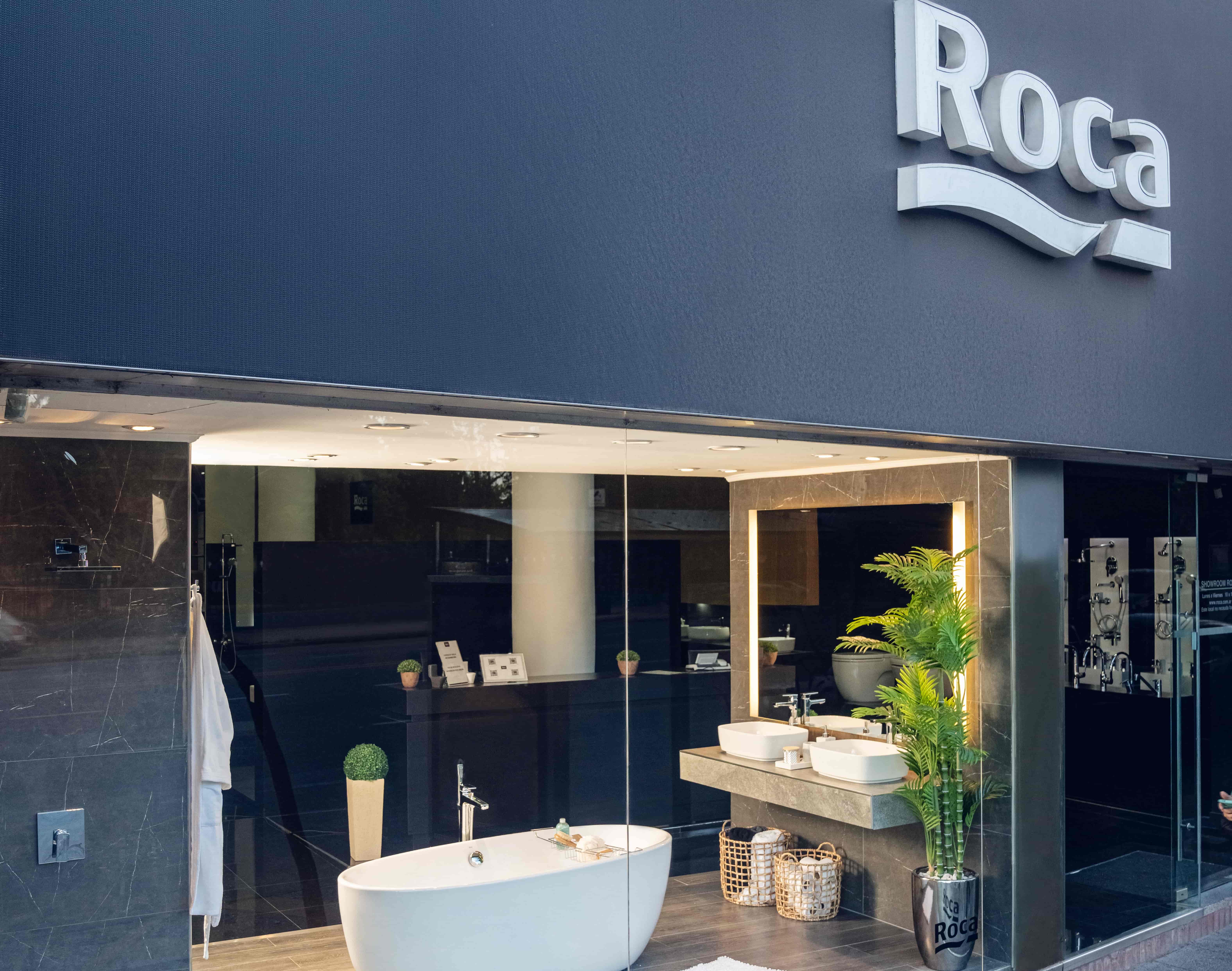 <p>Roca è diventato il primo produttore di bagni ad aprire uno showroom nella città di Buenos Aires.</p>
