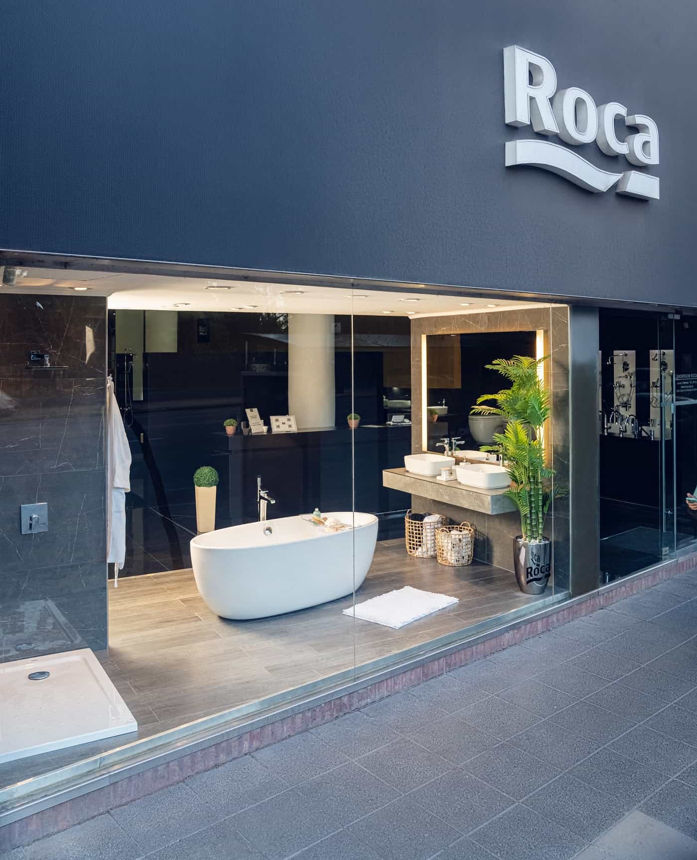 <p>Roca è diventato il primo produttore di bagni ad aprire uno showroom nella città di Buenos Aires.</p>1